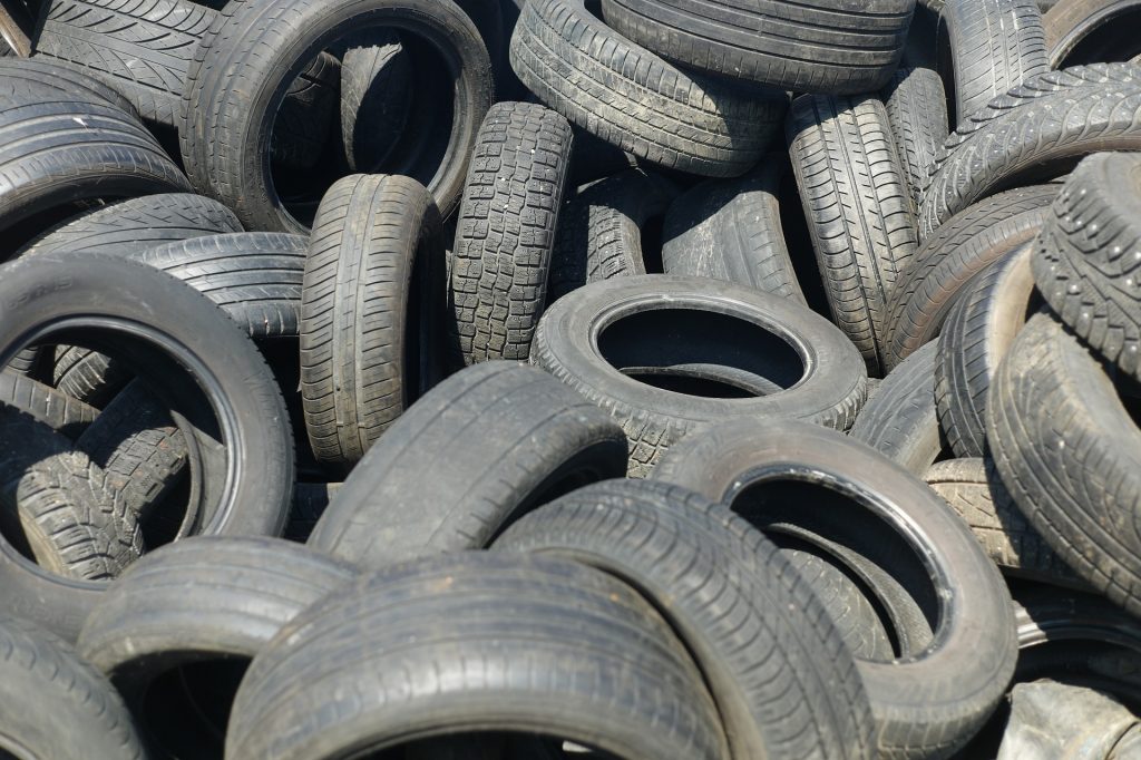 Waste rubber tyres